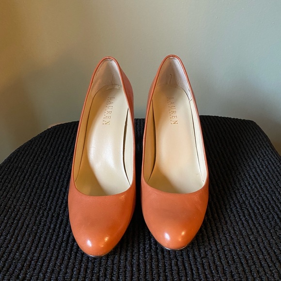 LAUREN by RALPH LAUREN cognac colored heels. Size 8. - Picture 1 of 11